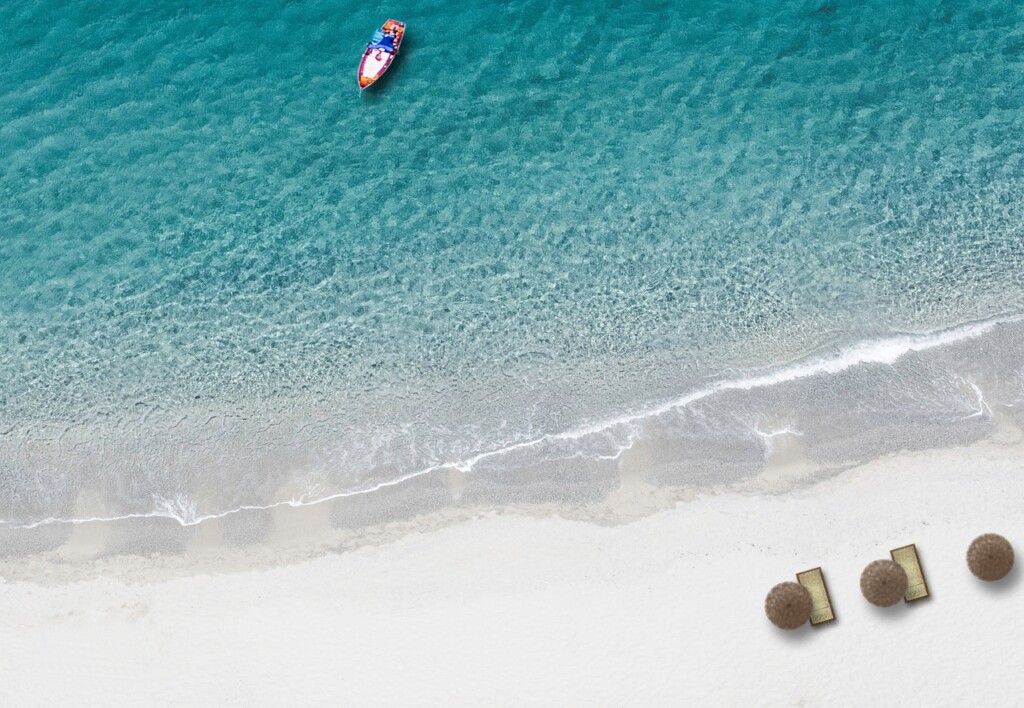 Pohled na pláž z dronu