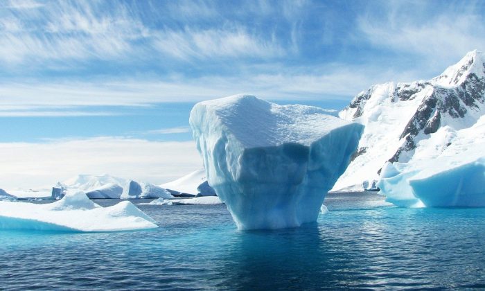 Ledovec na Antarktidě