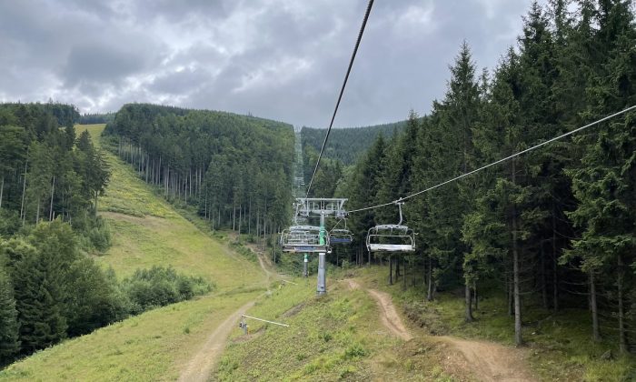 Lanovka v Koutech nad Desnou
