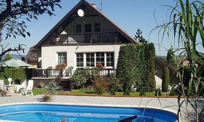 Apartmán pod hradem Valdštejn - Český ráj