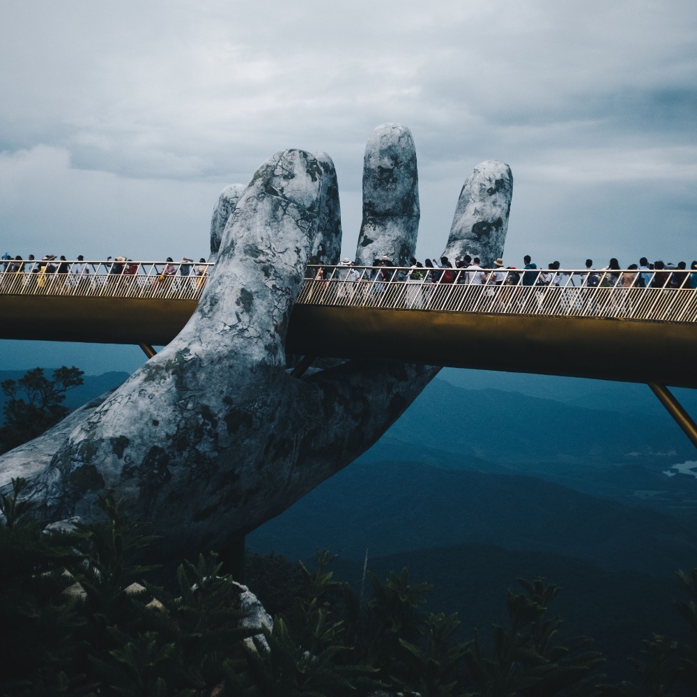 golden-bridge-vietnam