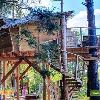 Treehouse Chrastná - Resort Ralsko - Glamping