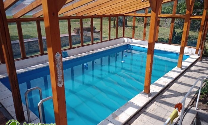 Chalupa Janička - bazén - Nepolisy - Fajnpark