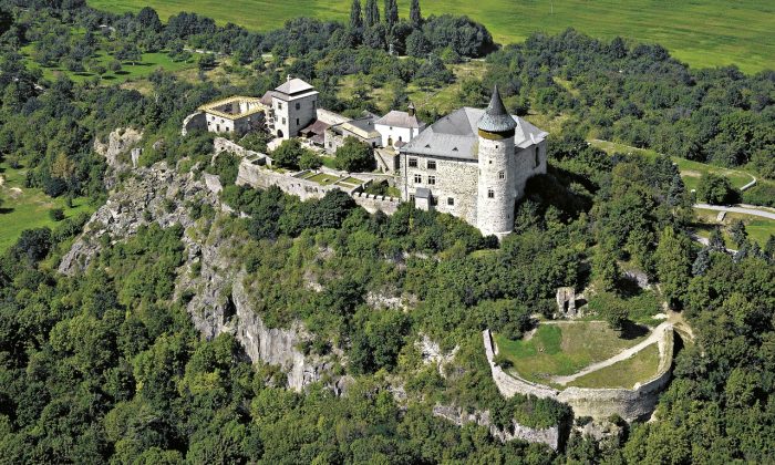 Kunětická hora, Kunětická hora hrad, hrad, Rumburak, Arabela