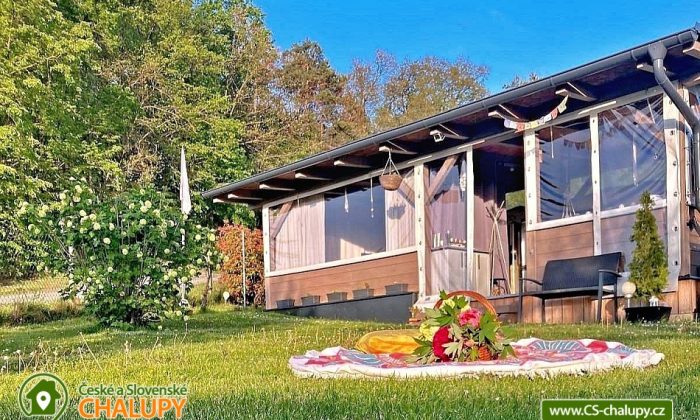Glamping Karavan - Chrášťany u Benešova