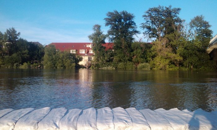 Stát se pochlapil – obětem povodní nabídne nové pozemky