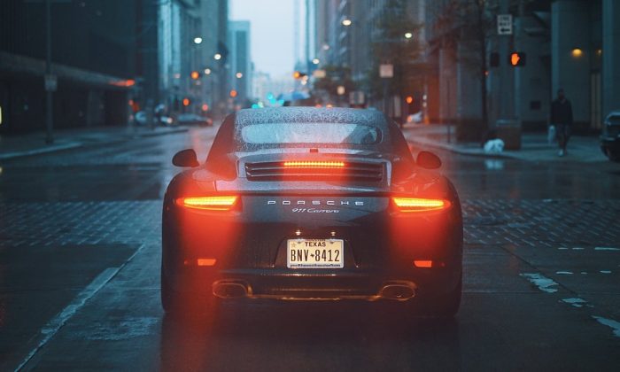 Auto, zákaz, spalovací motory, zákaz spalovacích motorů, Norsko Na zlobící tachometr pozor