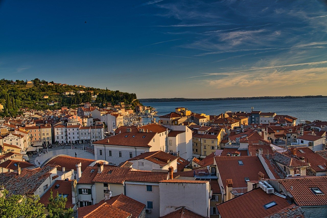Město