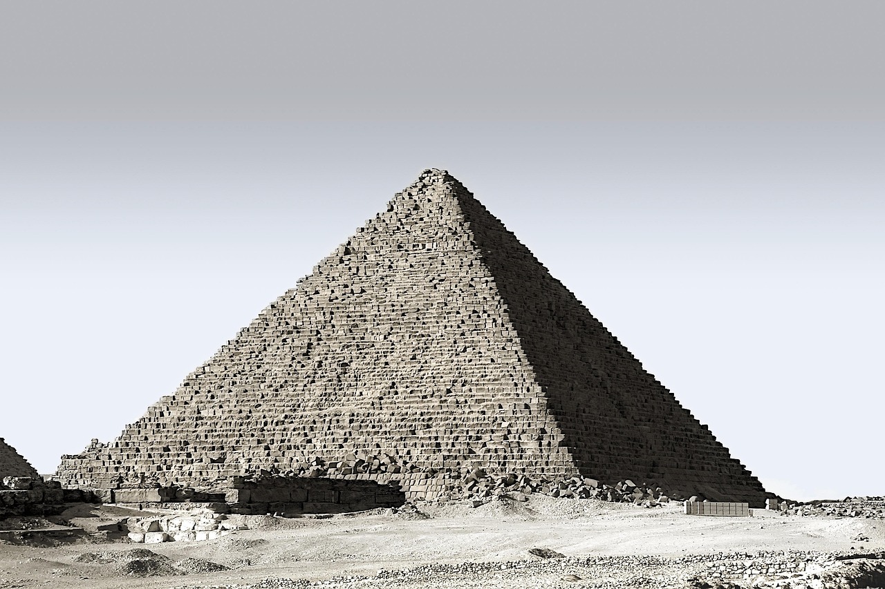 pyramidy