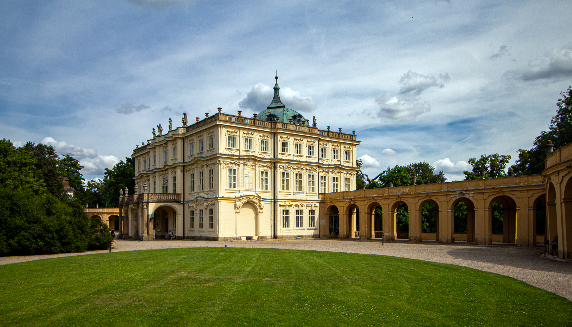 zámek Ploskovice