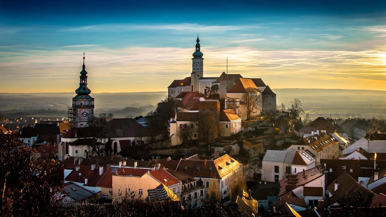 Mikulov, dovolená, léto, Pálava, výlet Víno hraje v Mikulově prim. Pěstuje se tu déle