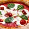 Klíčová slova: pravá neapolská pizza, domácí příprava pizzy, pizza bez pece, recept na pizzu, kuchyňské triky, pizza na pánvi