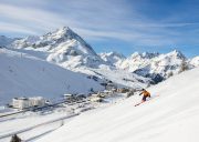 V Kühtai si malí i velcí užijí rozmanité sjezdovky, snadný přístup na svahy a další vymoženosti.