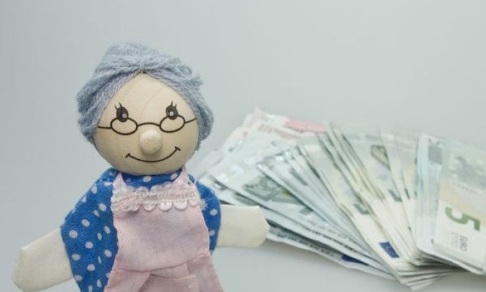 Důchod, vdovský důchod, dávka, peníze, trik, tip