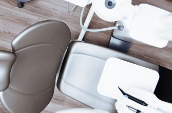 Zubař, příběh, peníze, služby