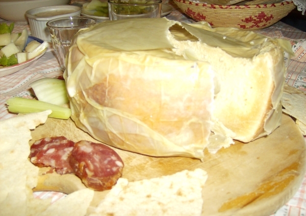 Sýr Casu marzu. Troufli byste si?