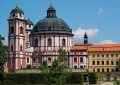 Jaroměřice nad Rokytnou, Jan Adam z Questenberka, František Antonín Míča, barokní zámek, moravské Versailles