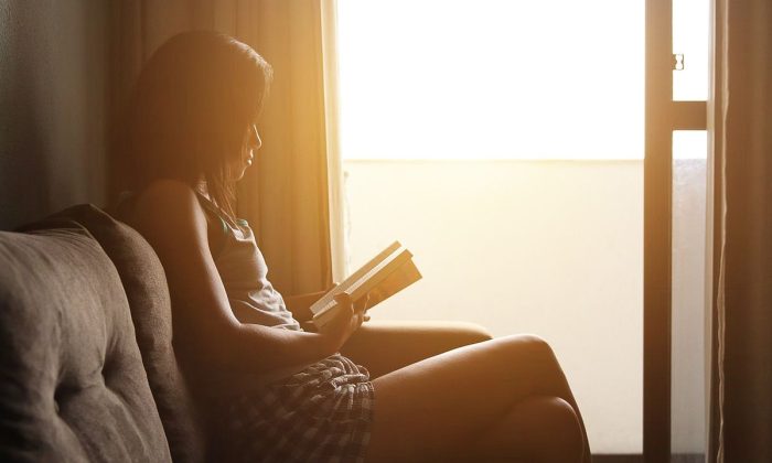 Škola, zápis, tip, trik, příběh Nechci dceři brát rok života, proto ji dávám na soukromou střední školu. Současný přístup CERMATu a vůbec ministerstva školství se mi nelíbí. Nehodlám ho podporovat a raději z tohohle kolotoče včas vyskočím. Nevidím důvod, proč by měla dcera přijít o rok života jen kvůli neschopným a nekompetentním lidem.