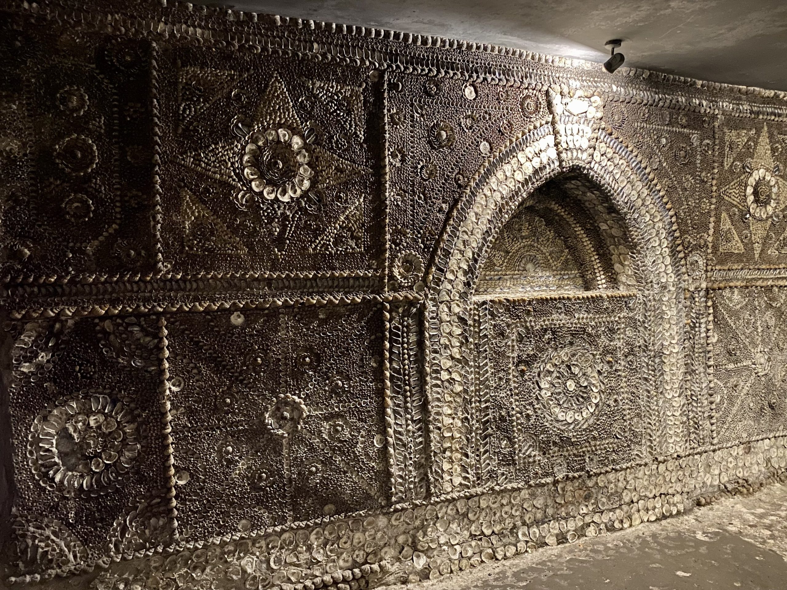 Jeskyně Shell Grotto