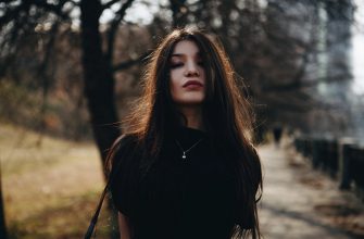 černá barva, psychologie, oblečení, rozhodovací únava, minimalistický šatník