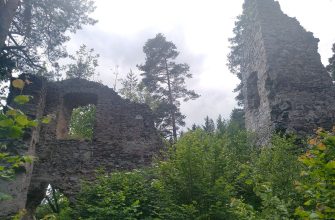 hrad Louzek